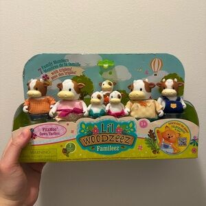 NEW Lil Woodzeez Famileez FitZmoo Cows Playset